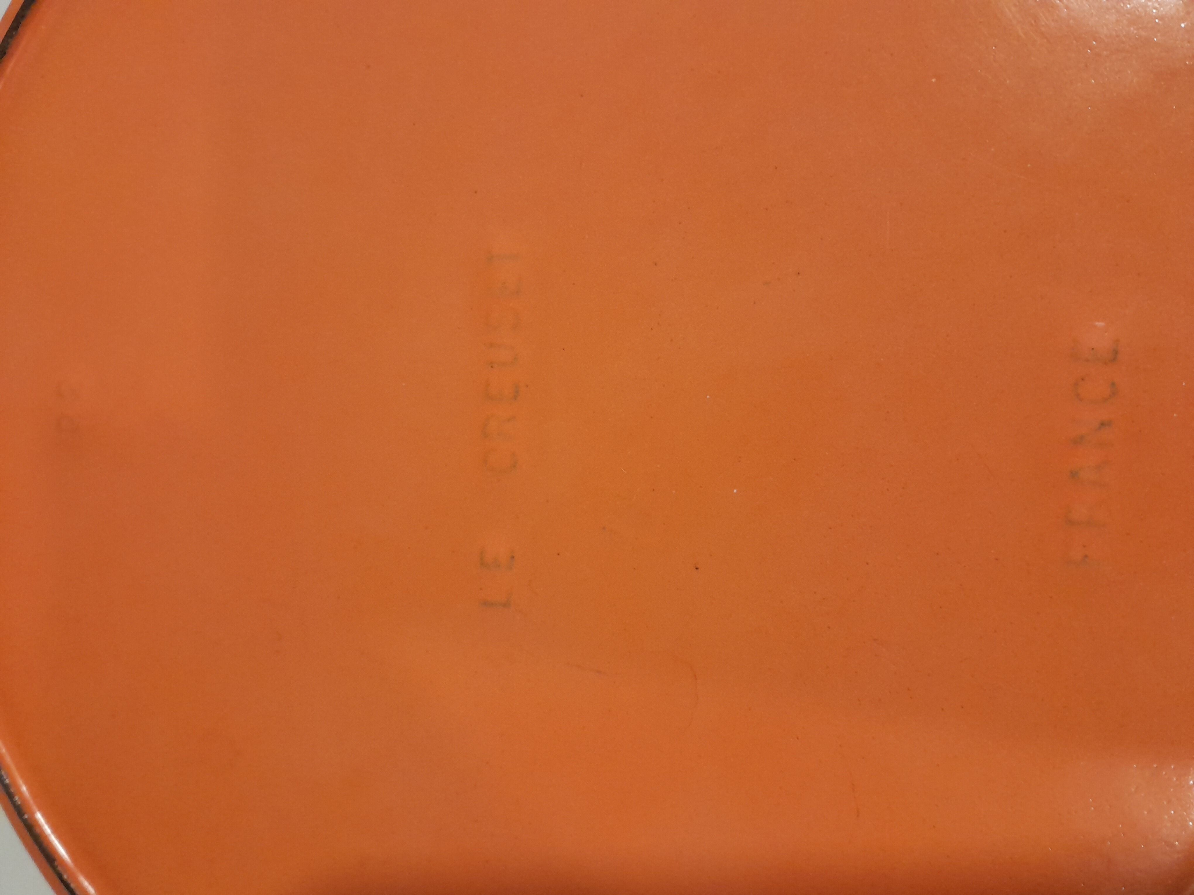 6 cast iron dishes Le Creuset