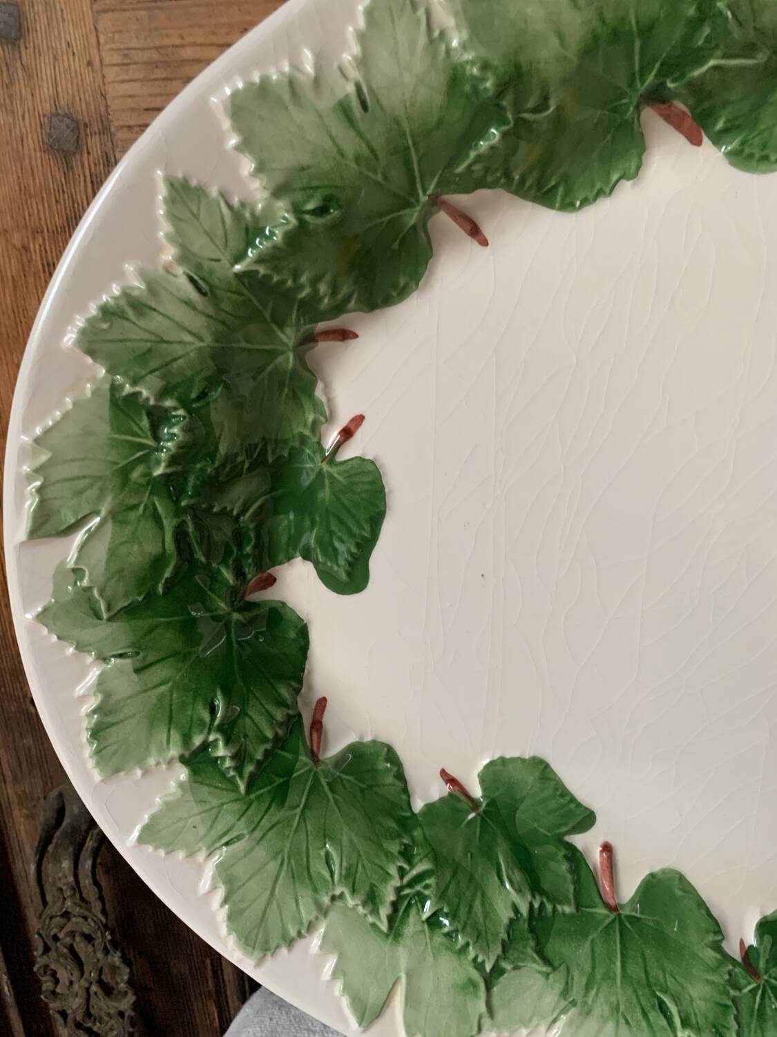 Large serving platter, slip-cast iron leaves