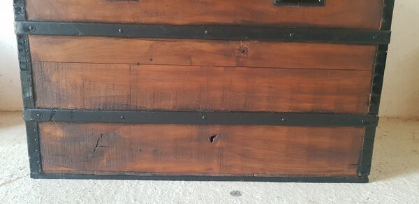 Malle de voyage bombée