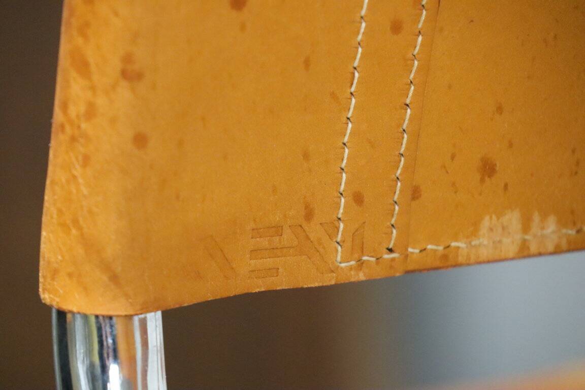 Set of 4 vintage leather and chrome metal chairs, 1970