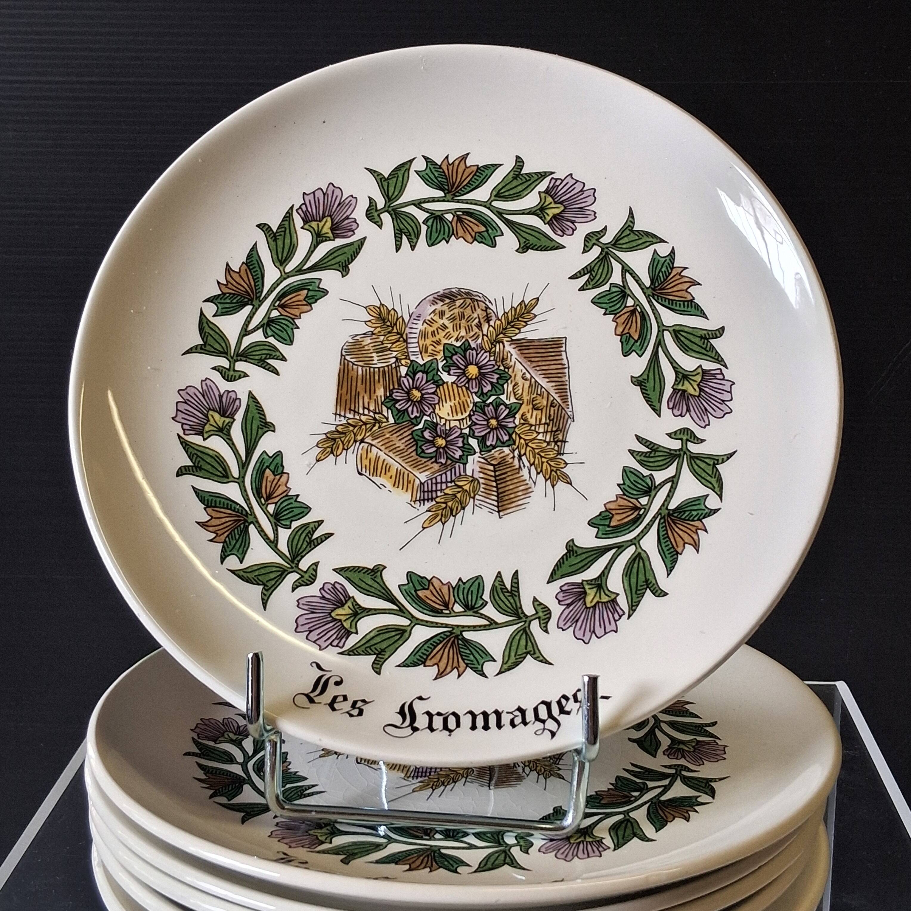 6 cheese plates in earthenware from Gien in good condition.