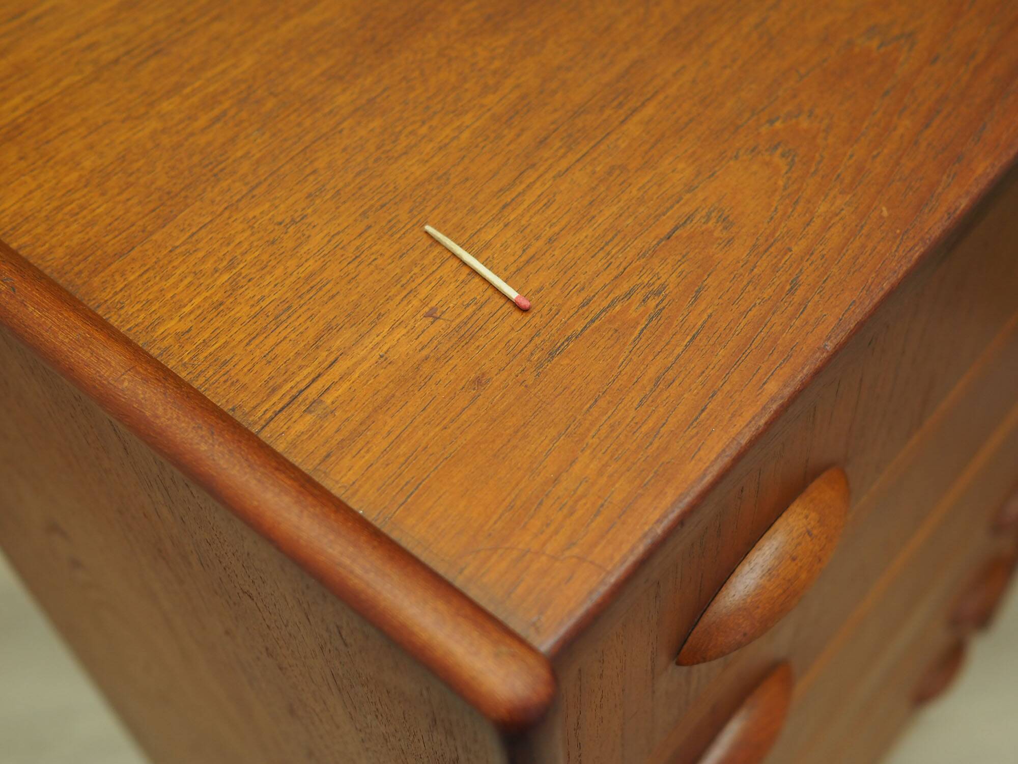 Commode en teck, design danois, années 1970, production : Danemark