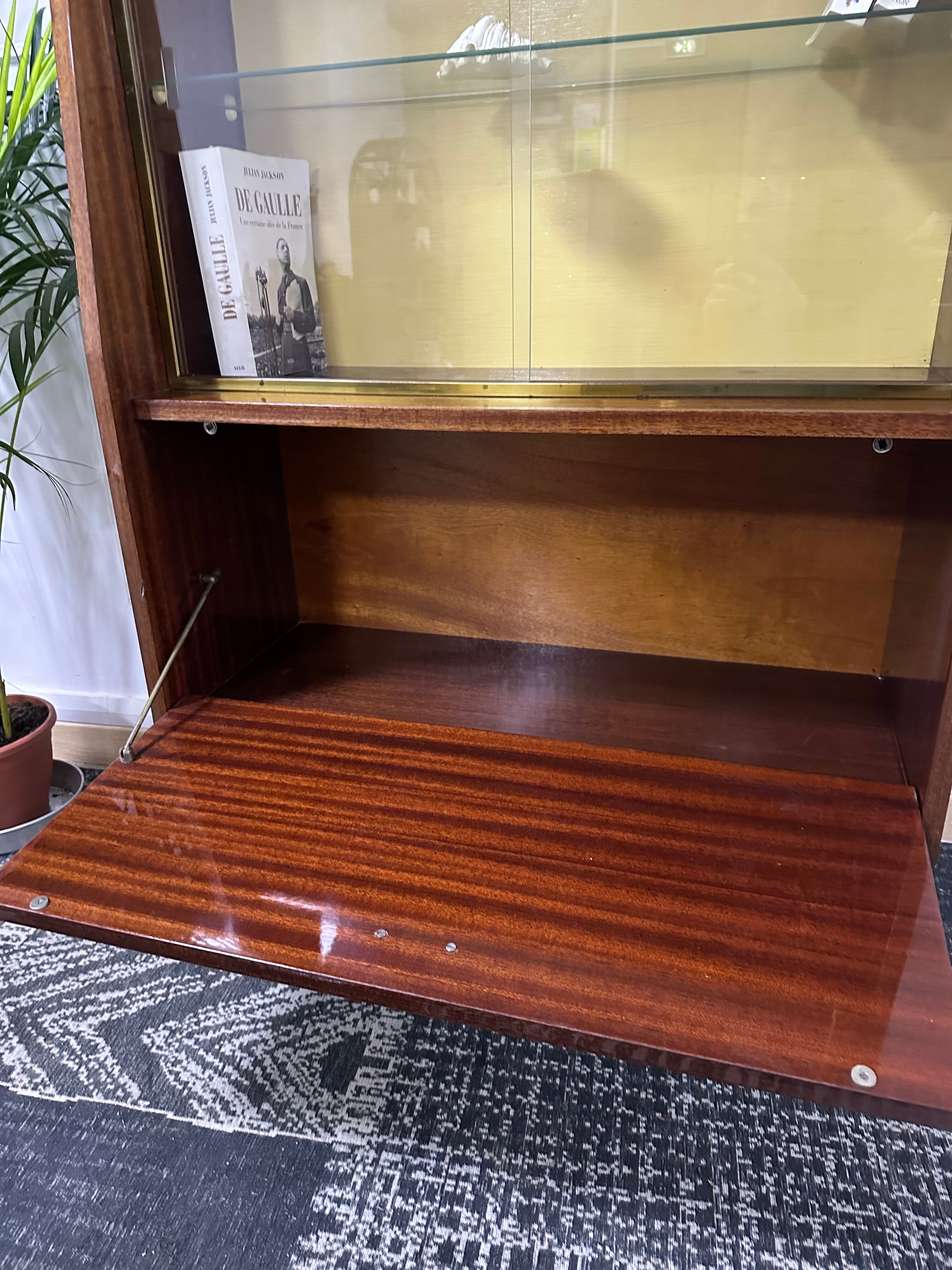 Vintage showcase, storage unit