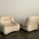 Paire de fauteuils italiens