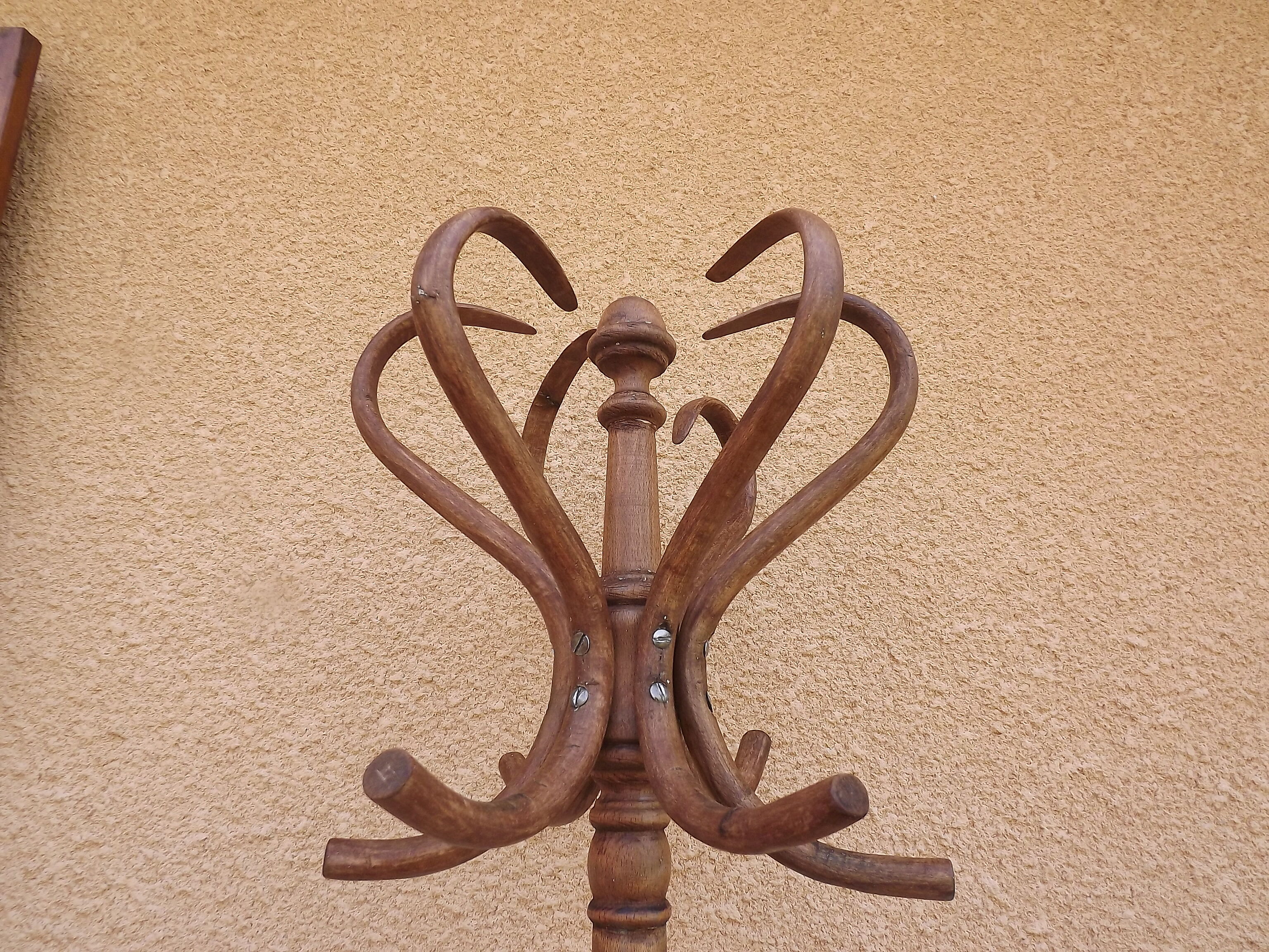 Thonet coatrack