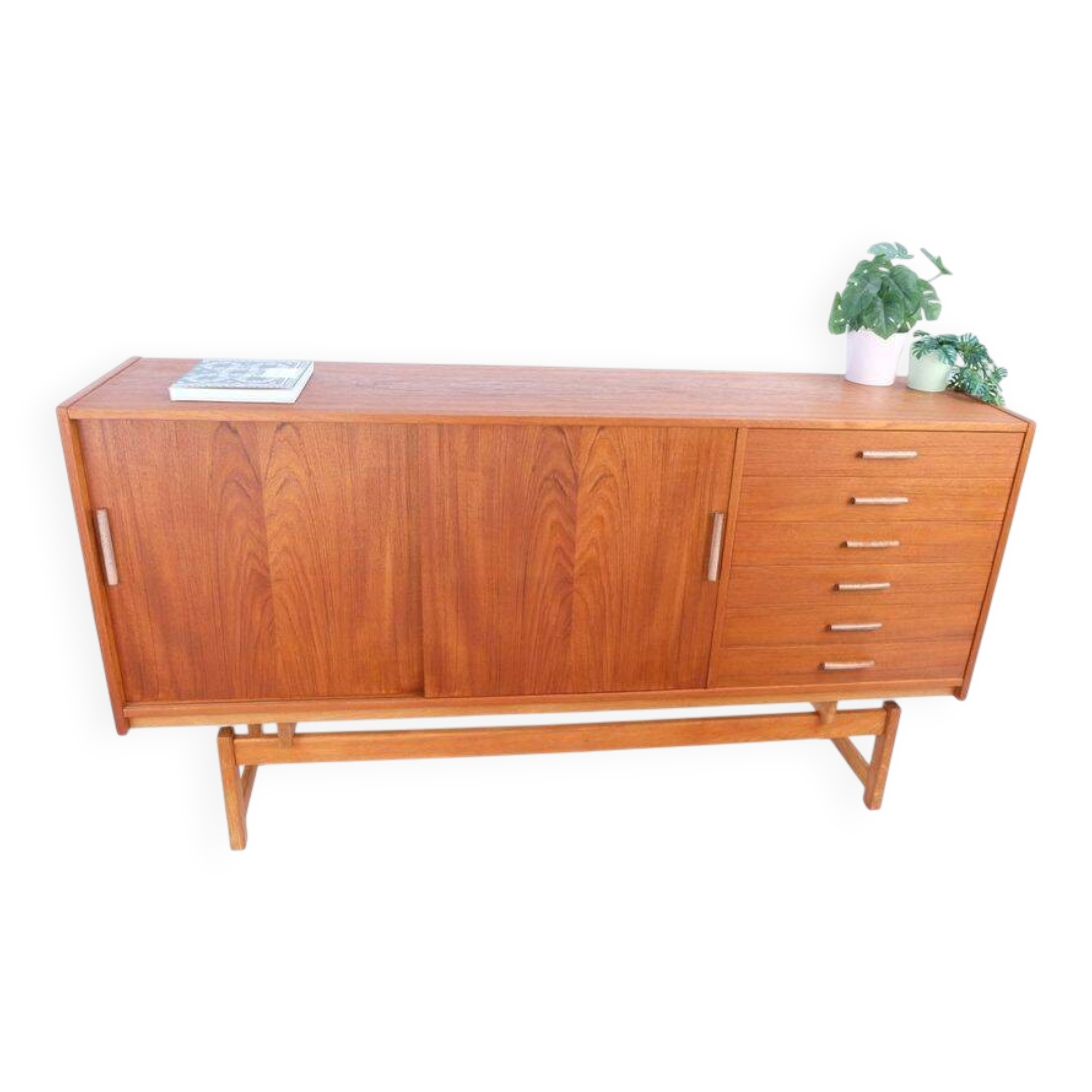 Teak buffet in retro vintage style from the 60s-70s.