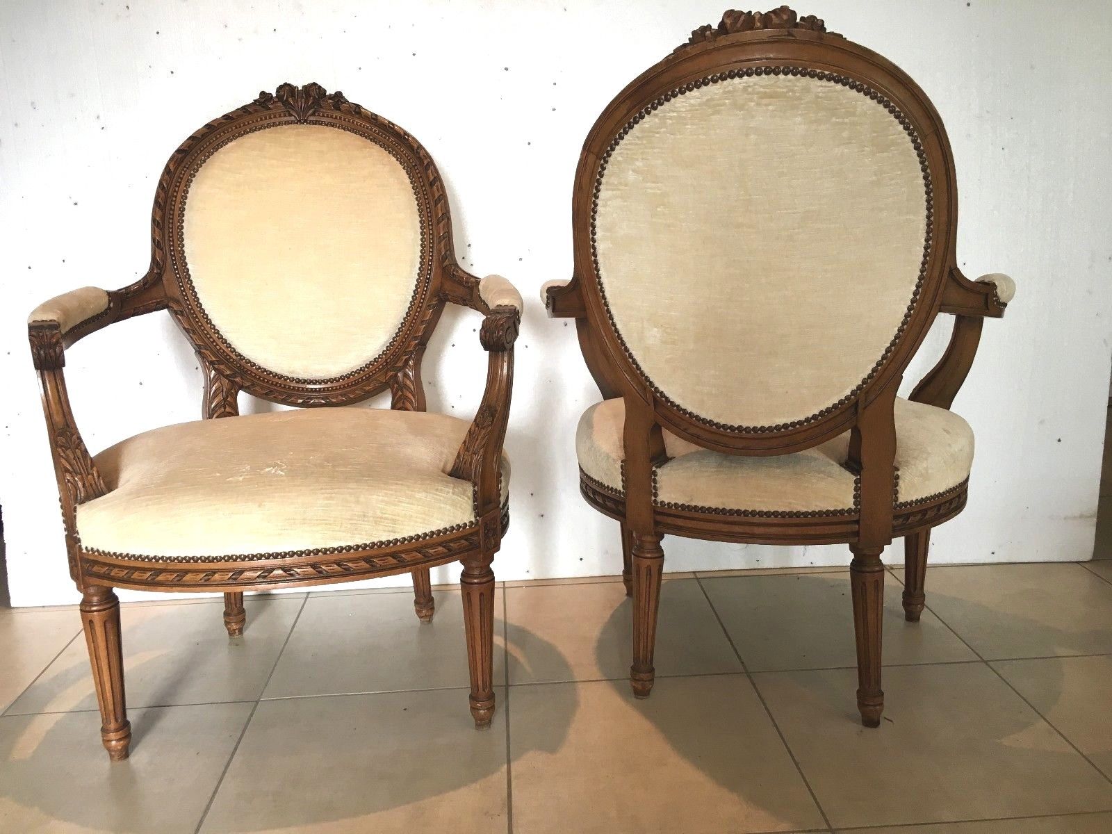 Fauteuil de style Louis XVI