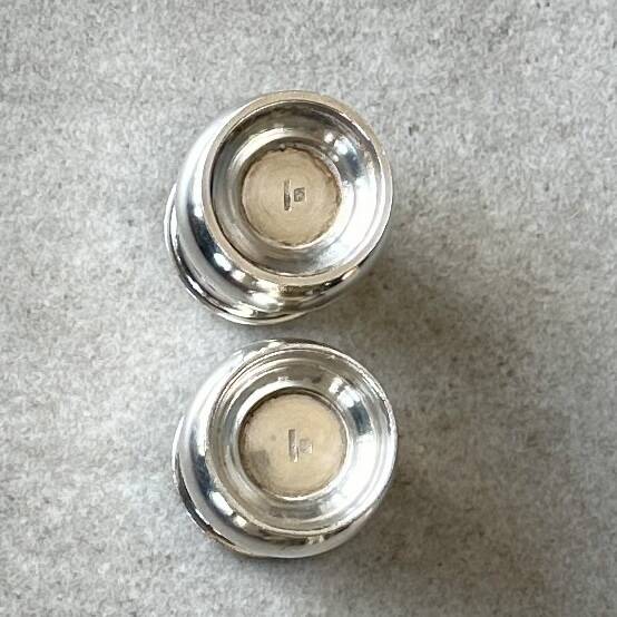 Pair of silver-plated salt cellars - Christofle goldsmith - Hôtel Savoy Paris