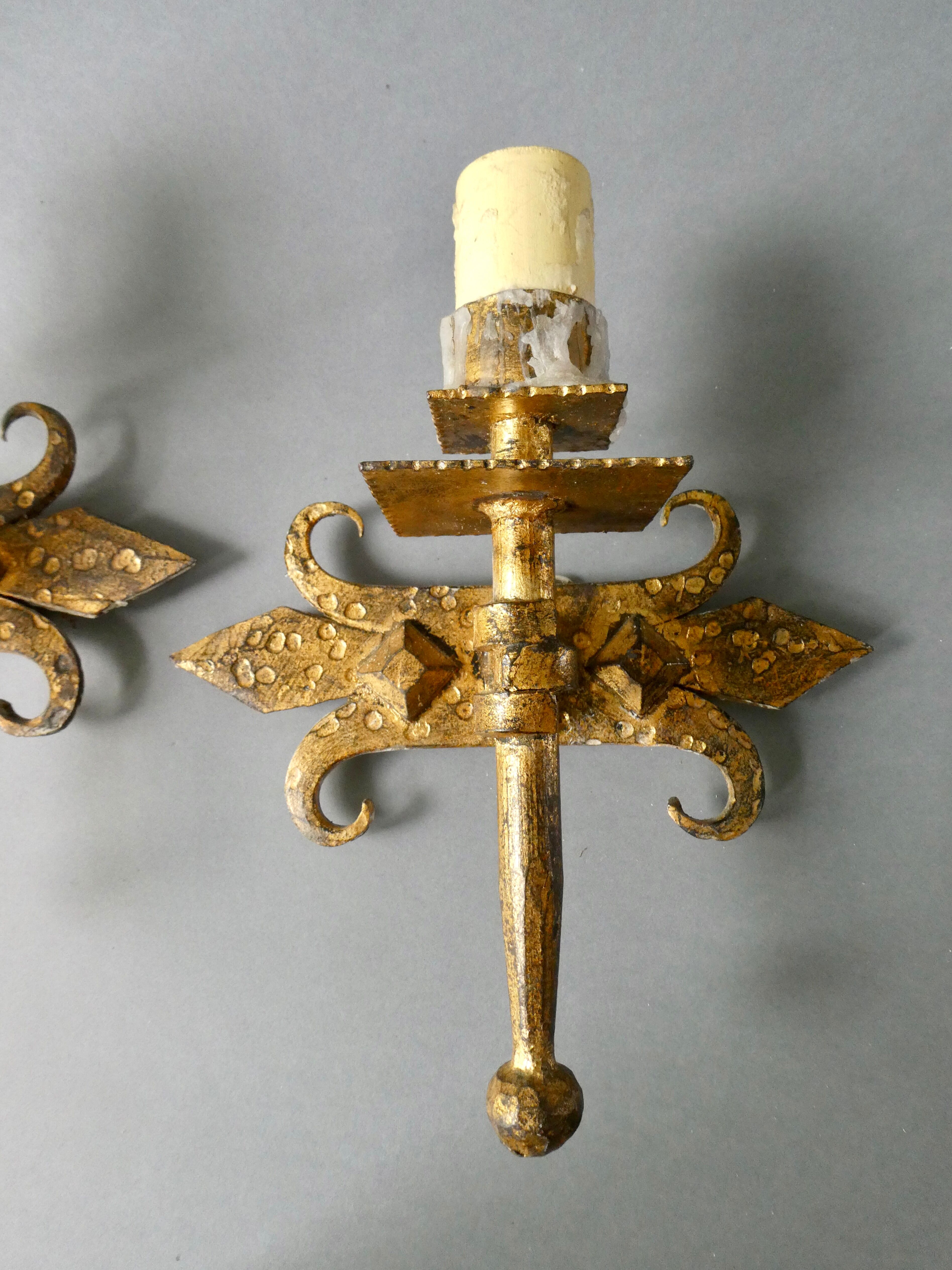Pair of gold metal wall lamps Ferro Arte, 60s-70s