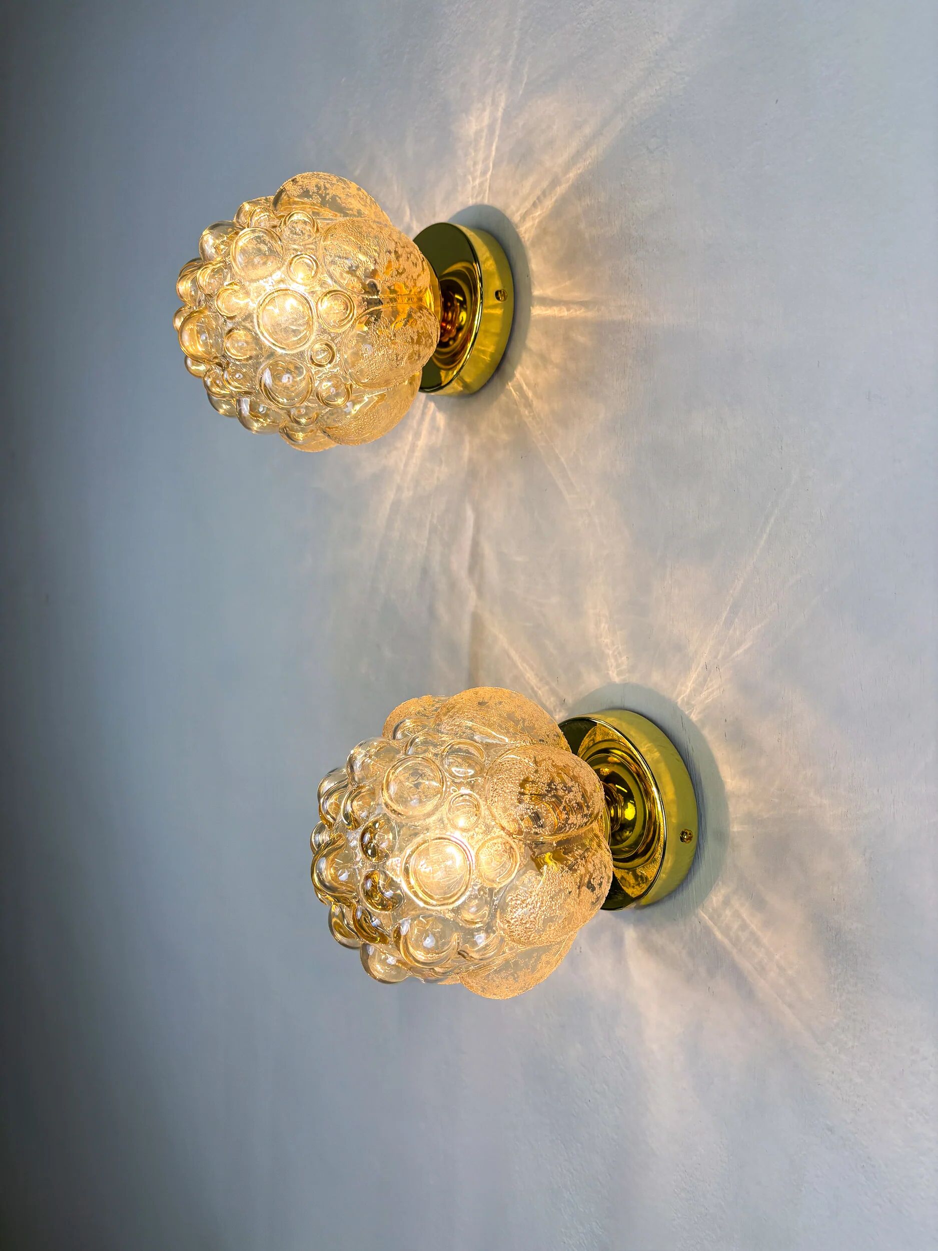 Paire de appliques en verre bulle – style Helena Tynell, Allemagne années 1970