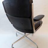 Charles Eames "Time Life" office chair edited by Herman Miller