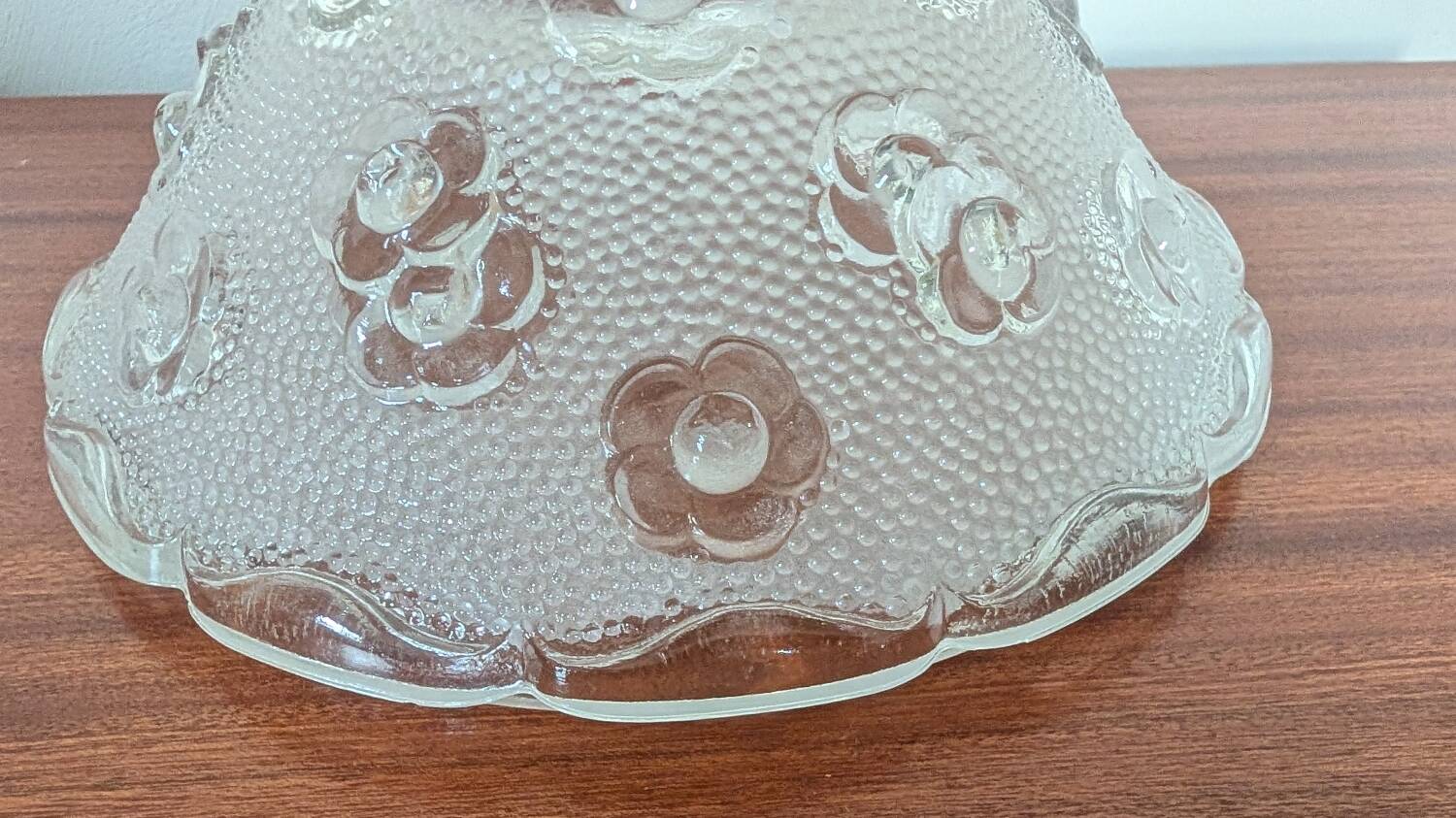 Moulded glass lampshade with floral decoration, granite texture.