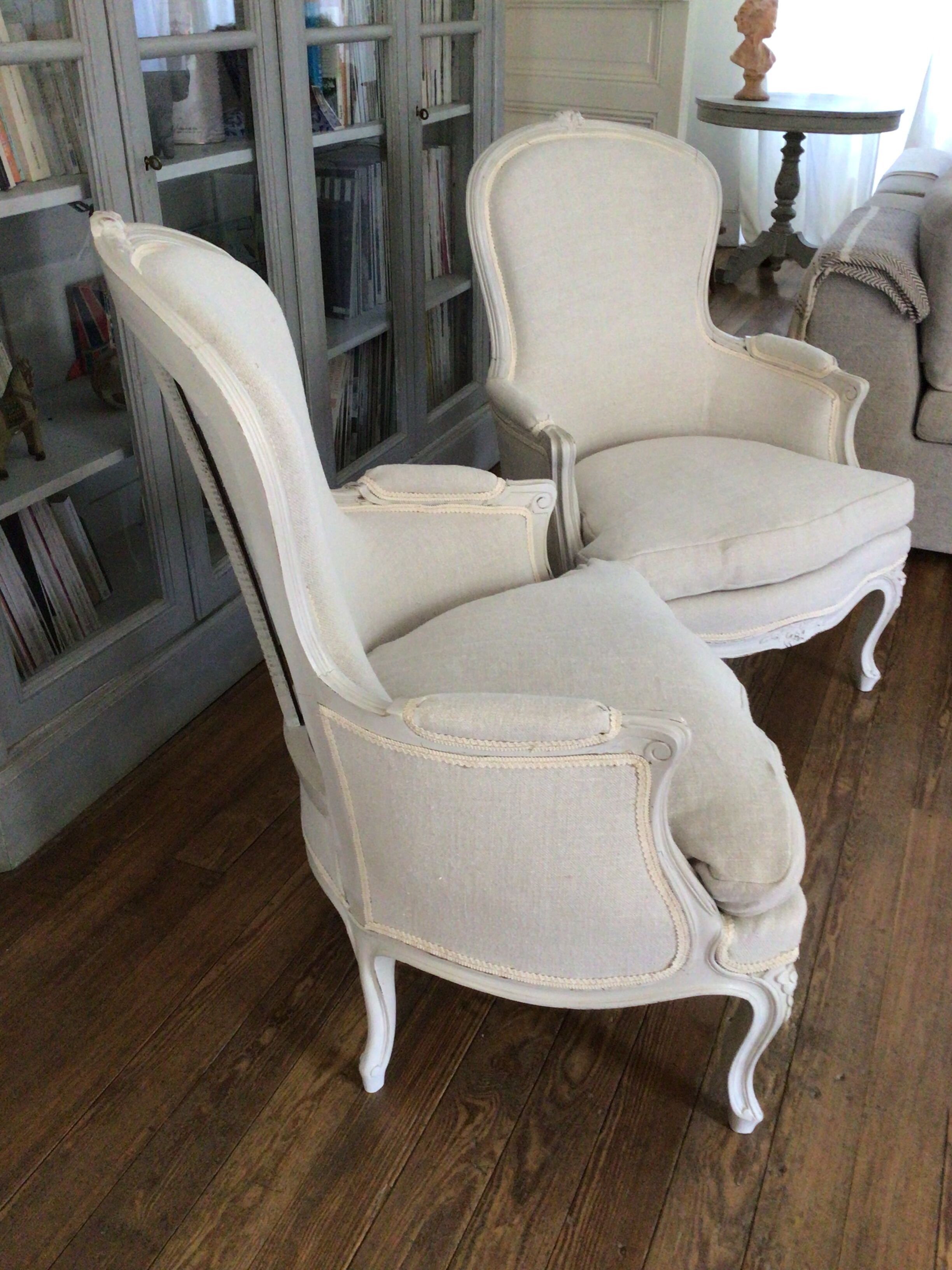 Pair of shepherdesses chalk linen fabric