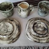 Ceramic cups and pot