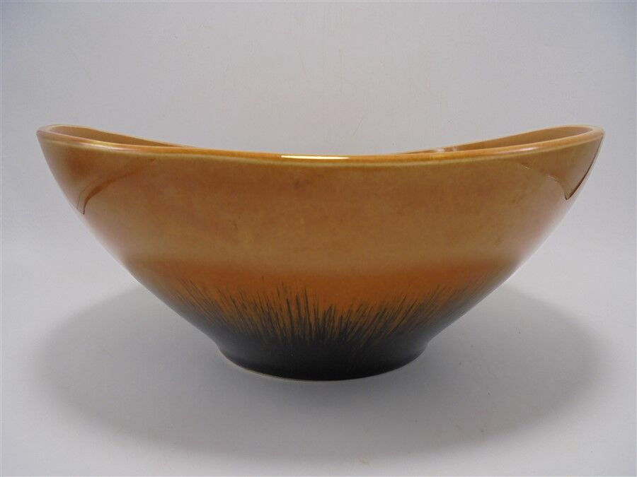 Accolay salad bowl and sauce boat