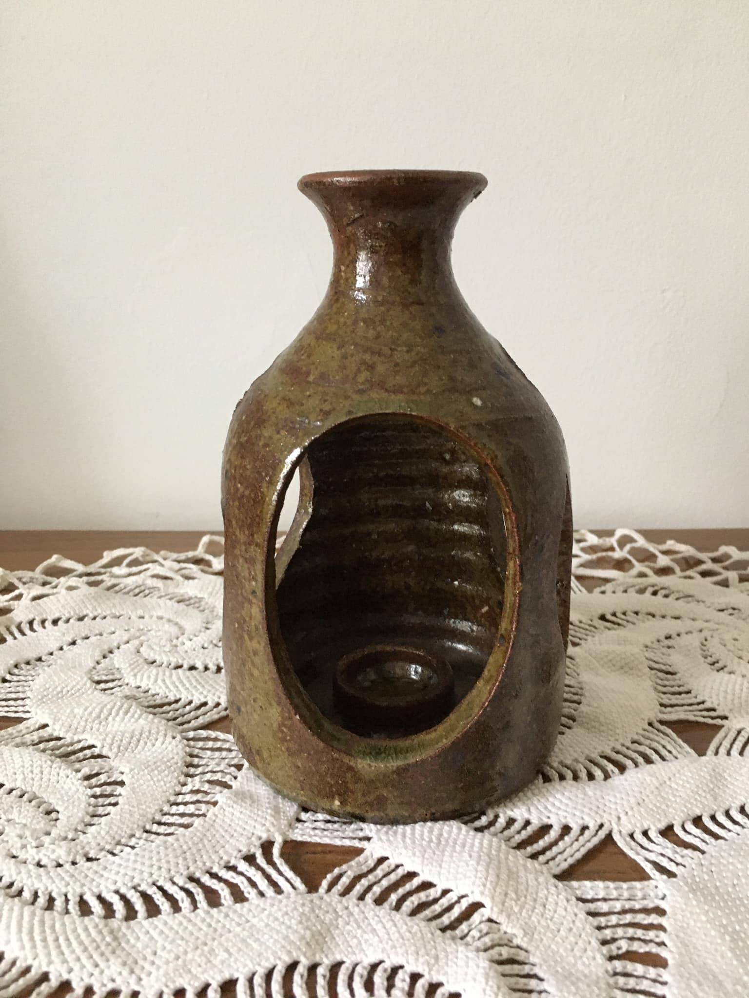 Brown stoneware tealight holder with handle