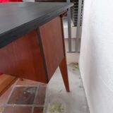 Against-the-post, black lacquered 50s