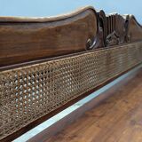 Very large colonial bans