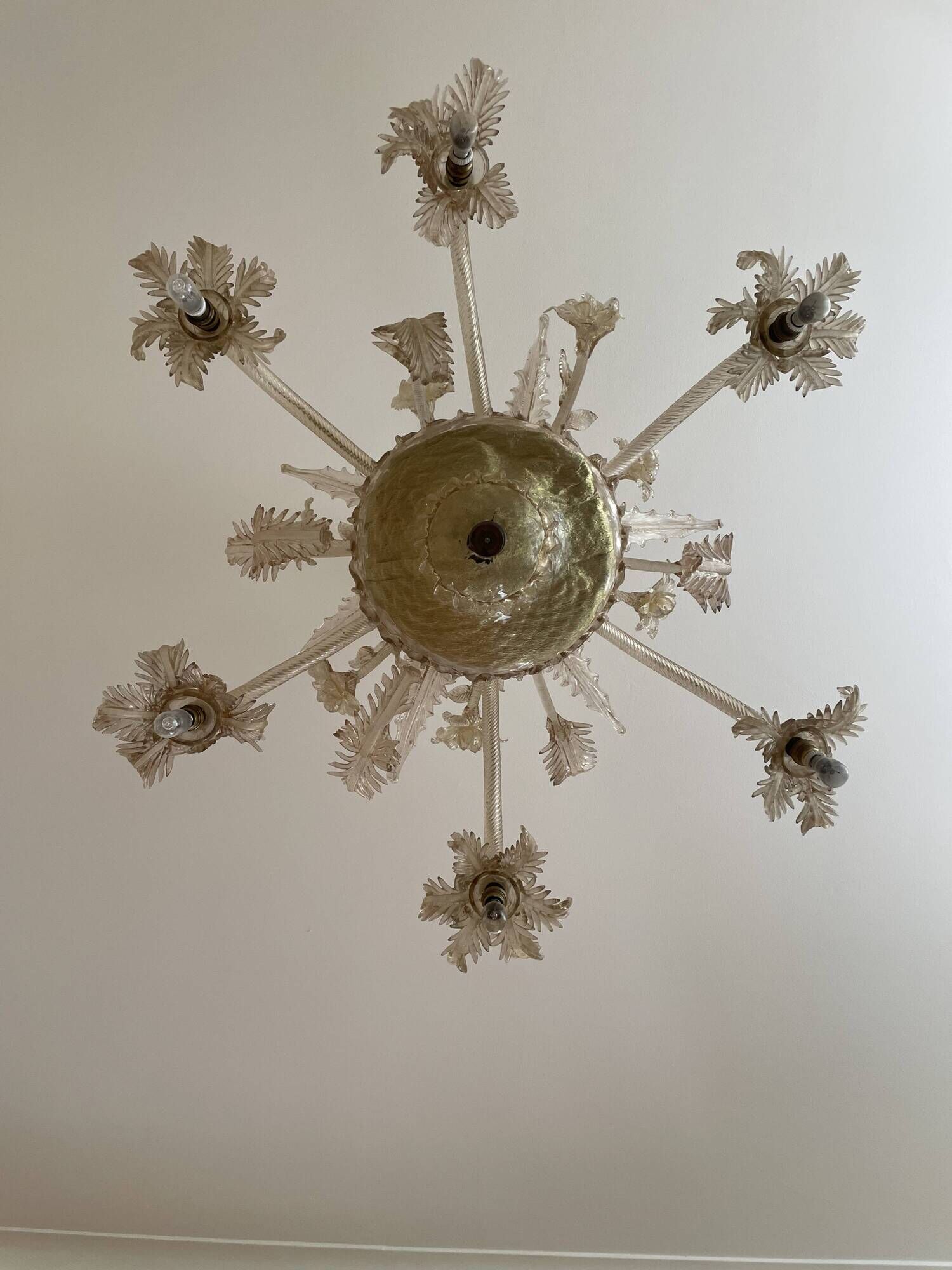 Vintage Venetian chandelier in Murano glass dusted with gold (6 arms)