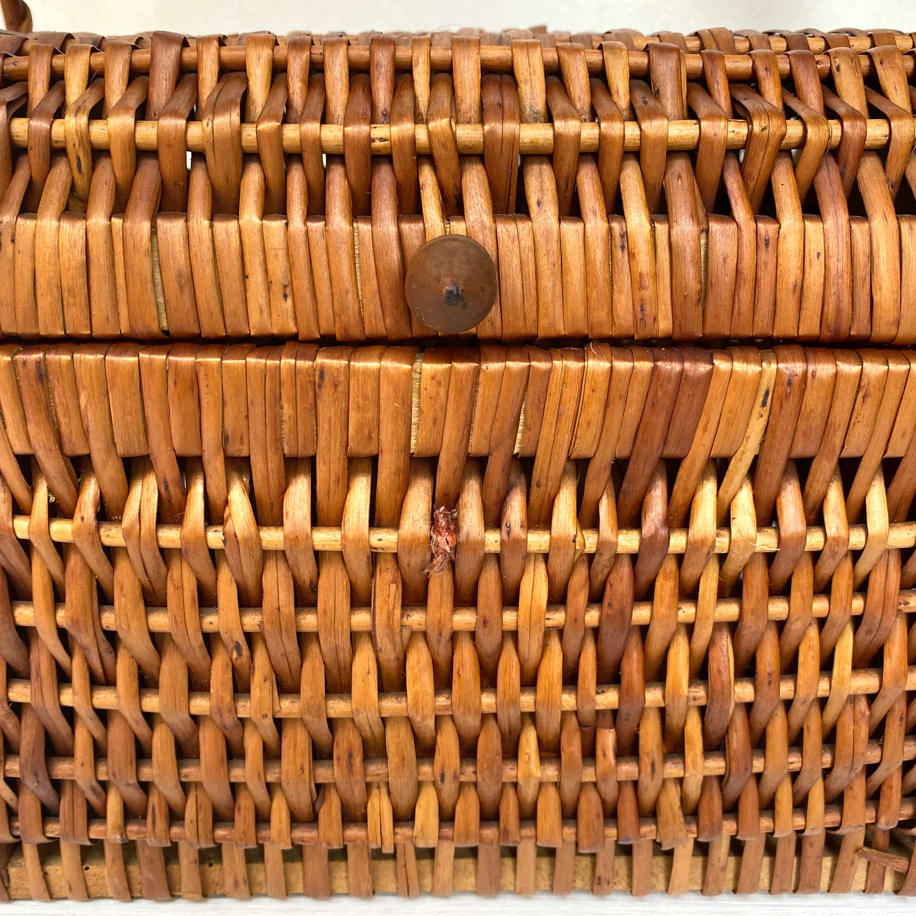 Vintage wicker basket handbag
