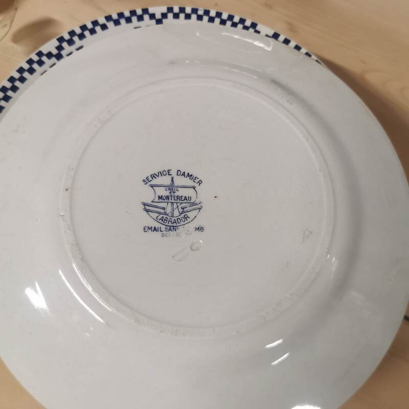 Checkerboard dessert plate - Creil and Montereau