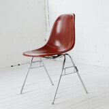 Side chair by Charles & Ray Eames for Herman Miller