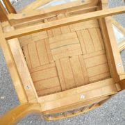 2 chaises en noyer