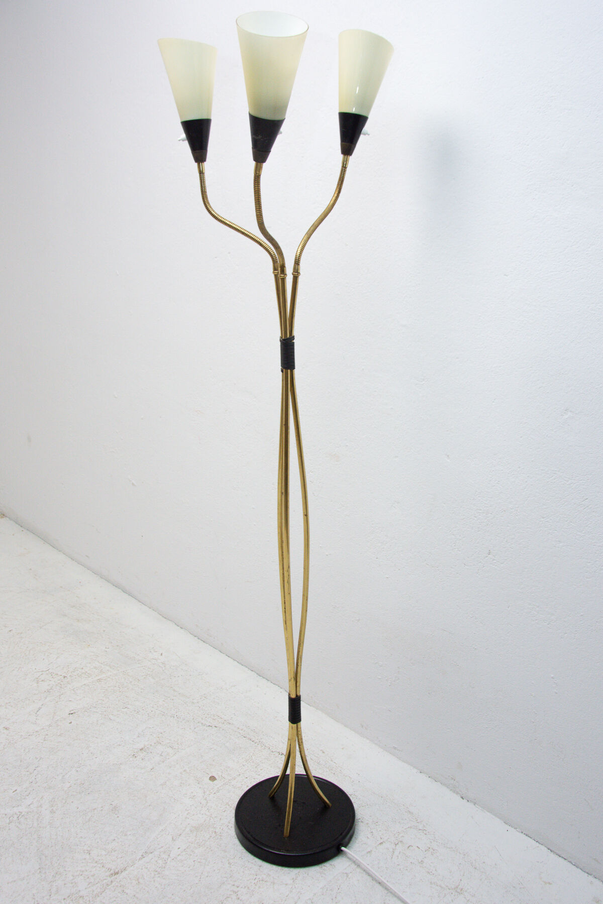 Mid century adjustable gooseneck floor lamp, Brussels period, 1960´s