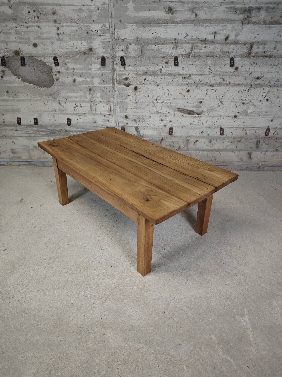 Table basse de ferme