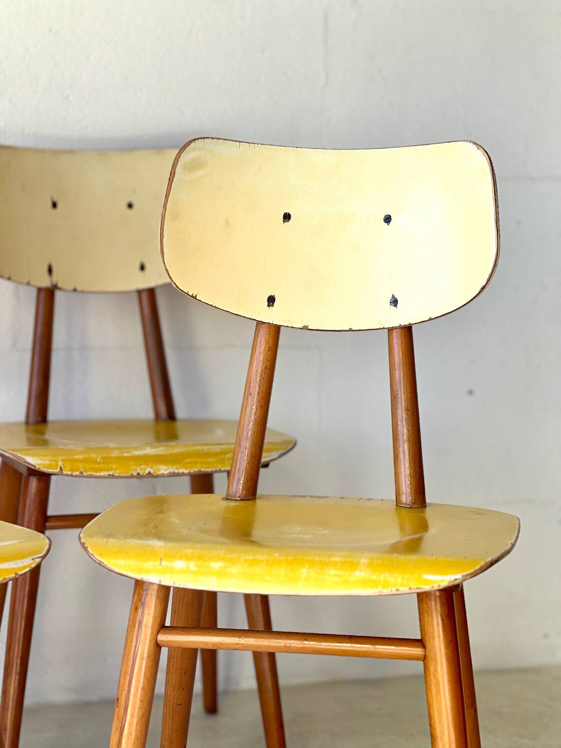 Chaises de bistrot par Ton, années 1950