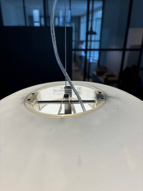 Glo-ball S2 pendant light by Jasper Morrison - UK