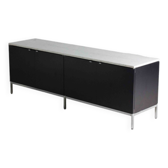 Buffet noir de Florence Knoll avec poignées en métal, années 1970