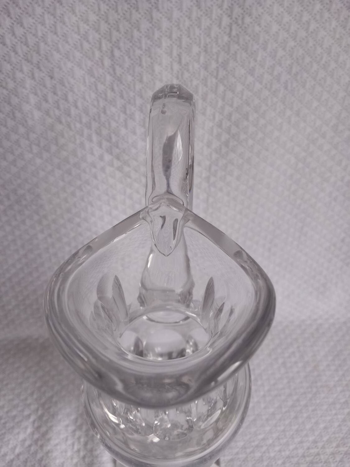 Superb cut crystal jug from the Saint Louis house, model Ch.