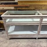 Glass shop counter