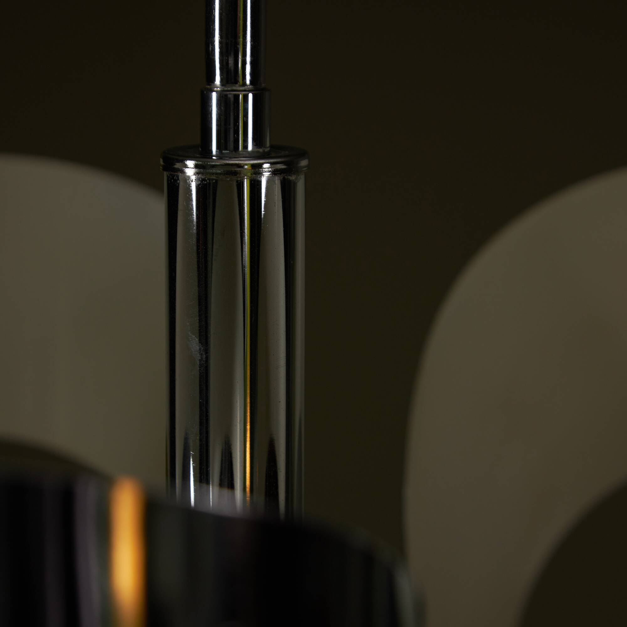 Lustre italien chromé à cinq lumières et abat-jour cylindrique, années 1970