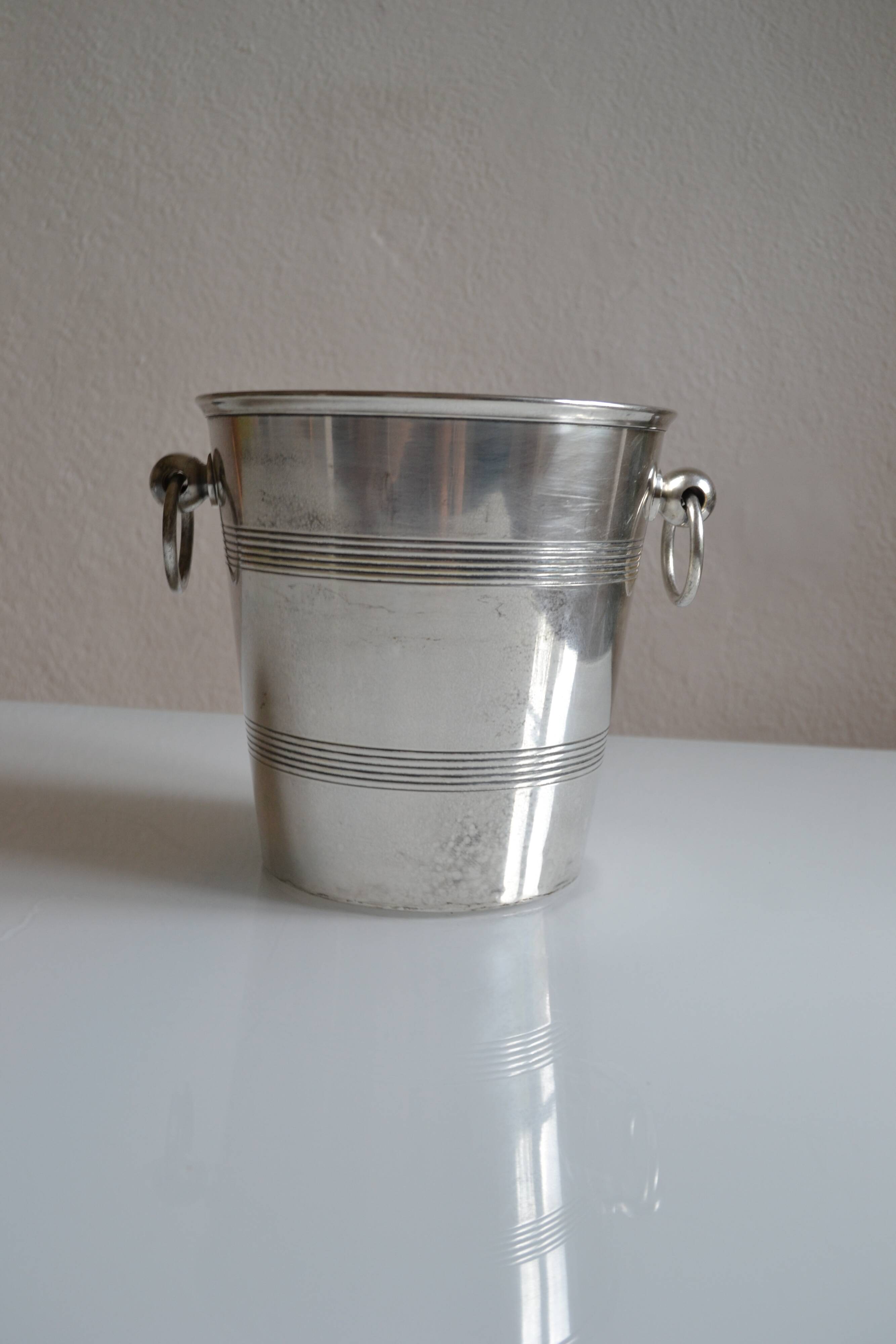 Vintage ice or champagne bucket in silver metal