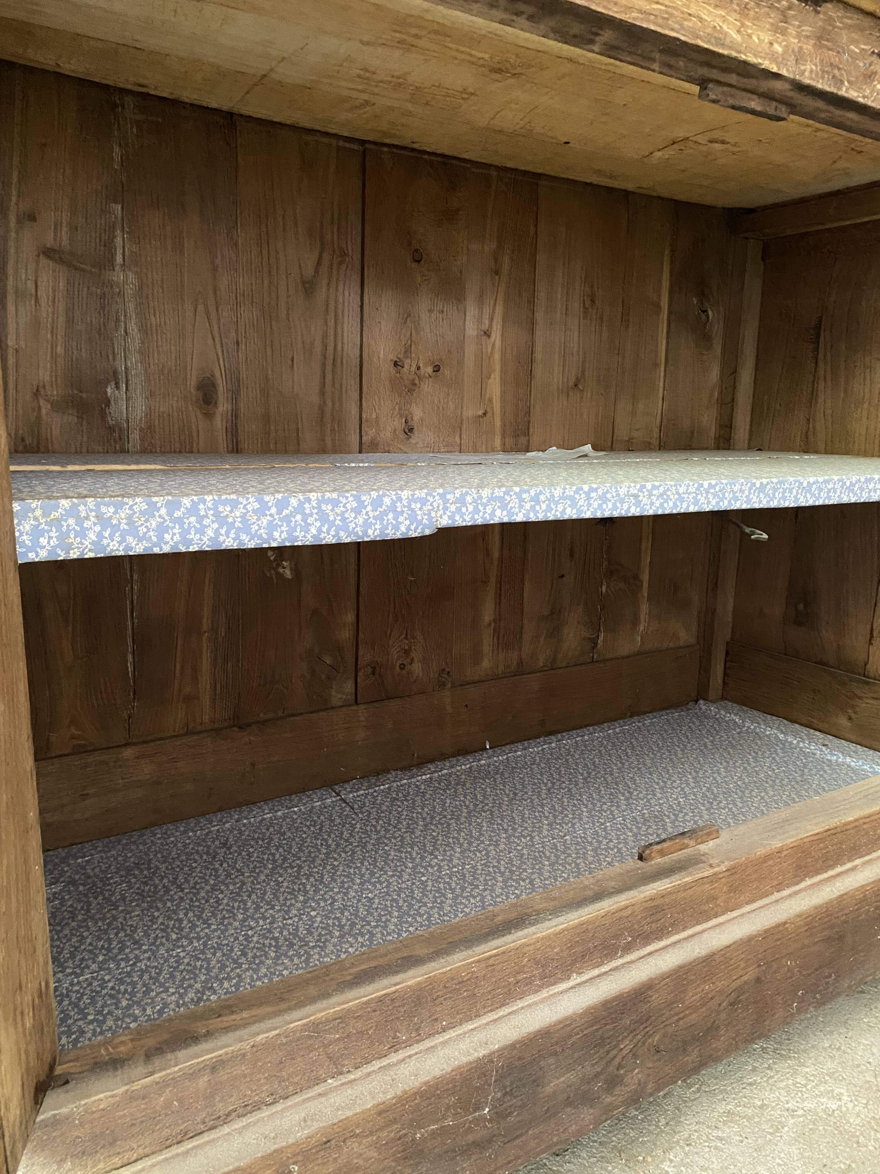 Country sideboard with 1 single drawer - rare product