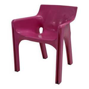 fauteuil Gaudi Rose par - vico magistretti