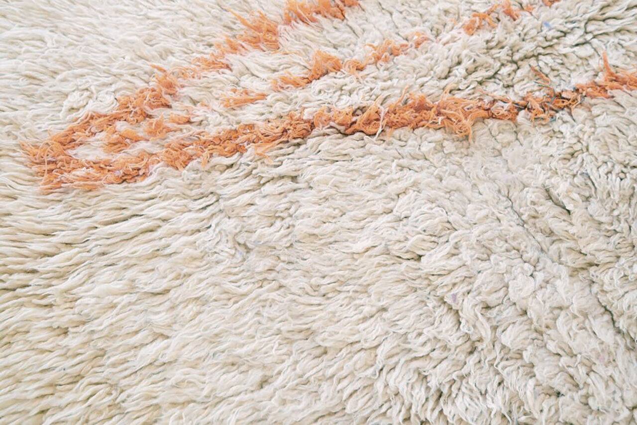 Traditional handmade Azilal rug size 150 x 250 cm