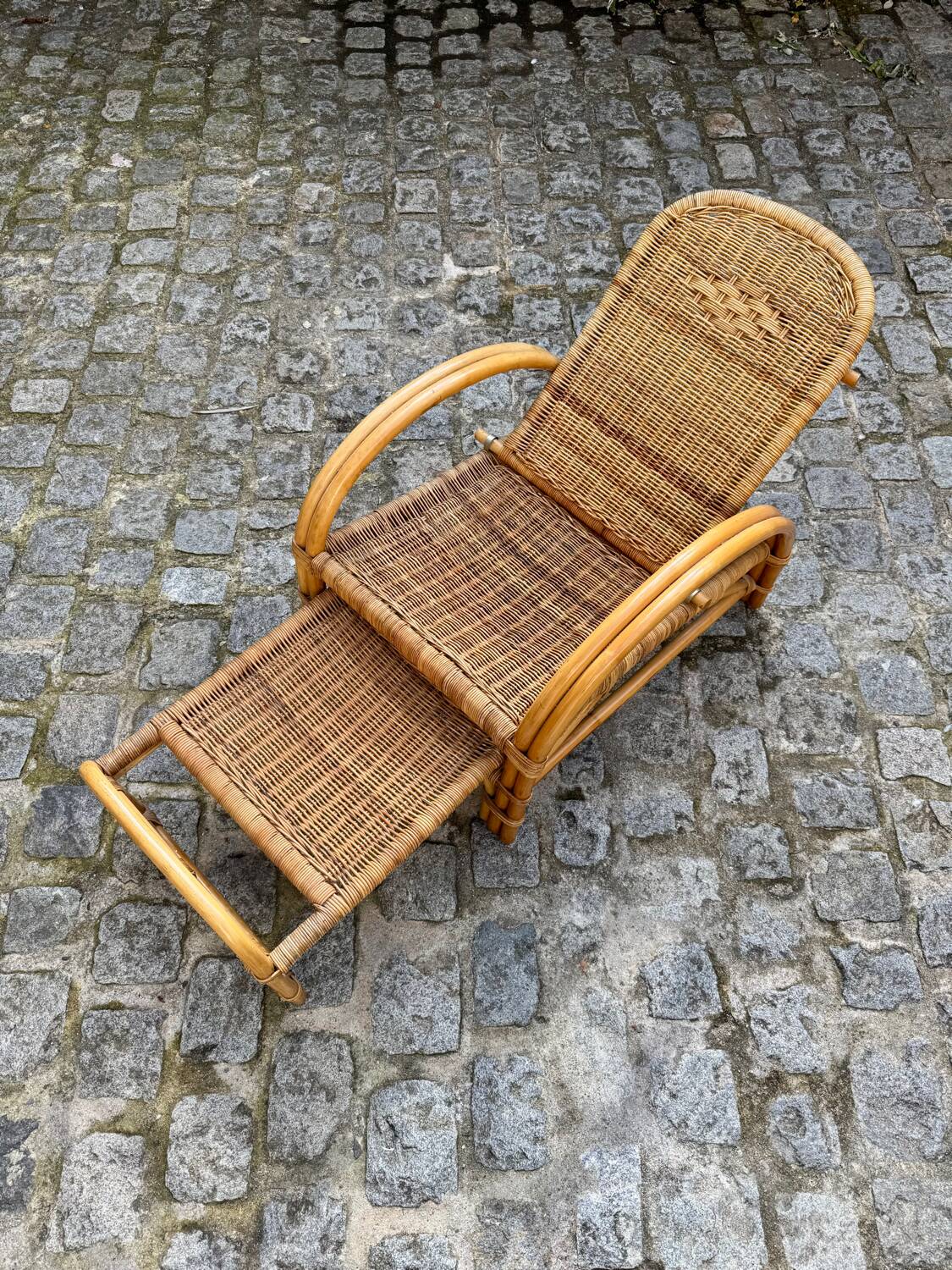 Rattan and wicker lounge chair