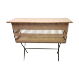 Rattan bar
