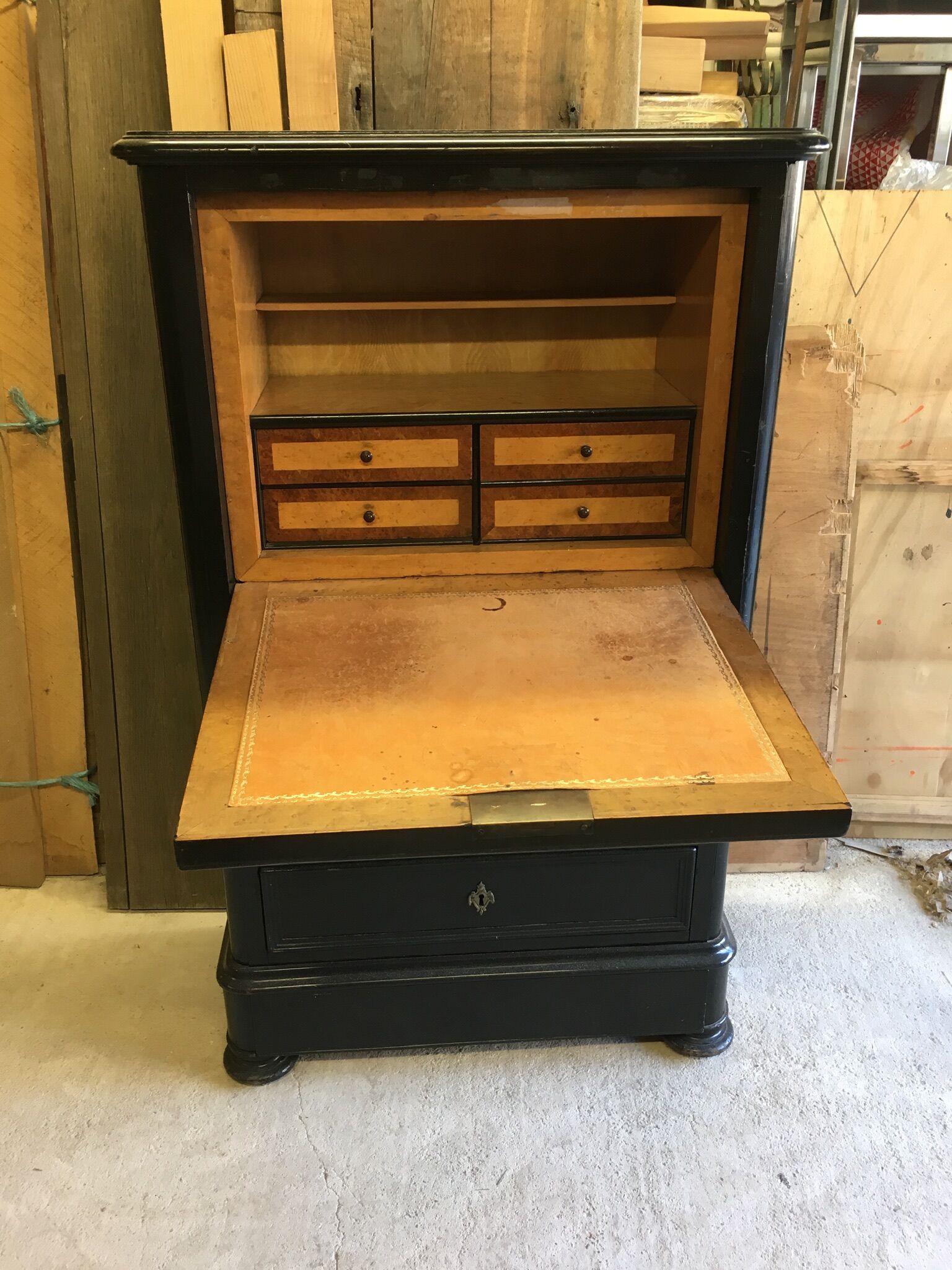 Napoleon lll writing desk