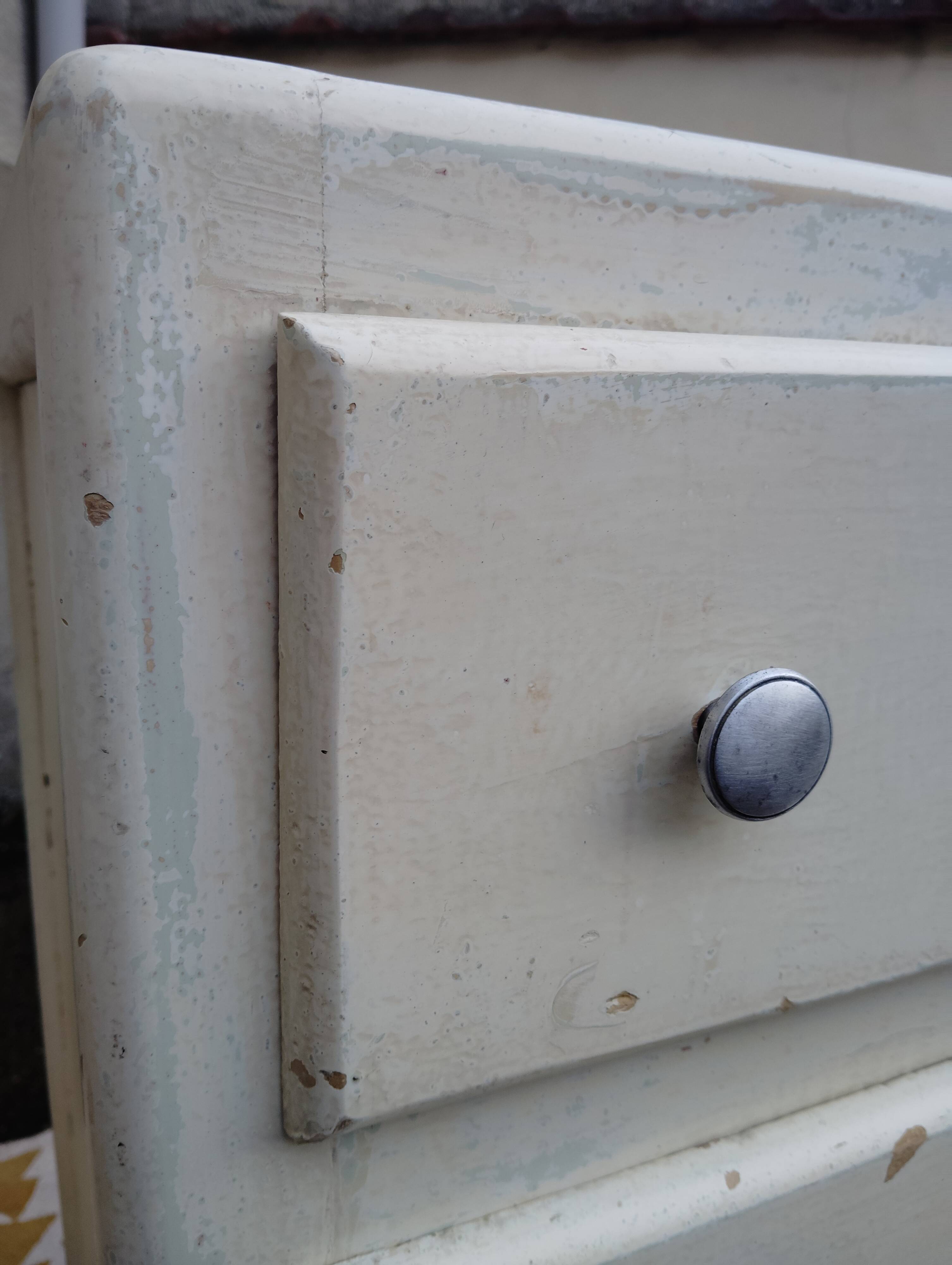 Vintage small chest of drawers