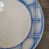 Plat mi creux en faïence par Digoin