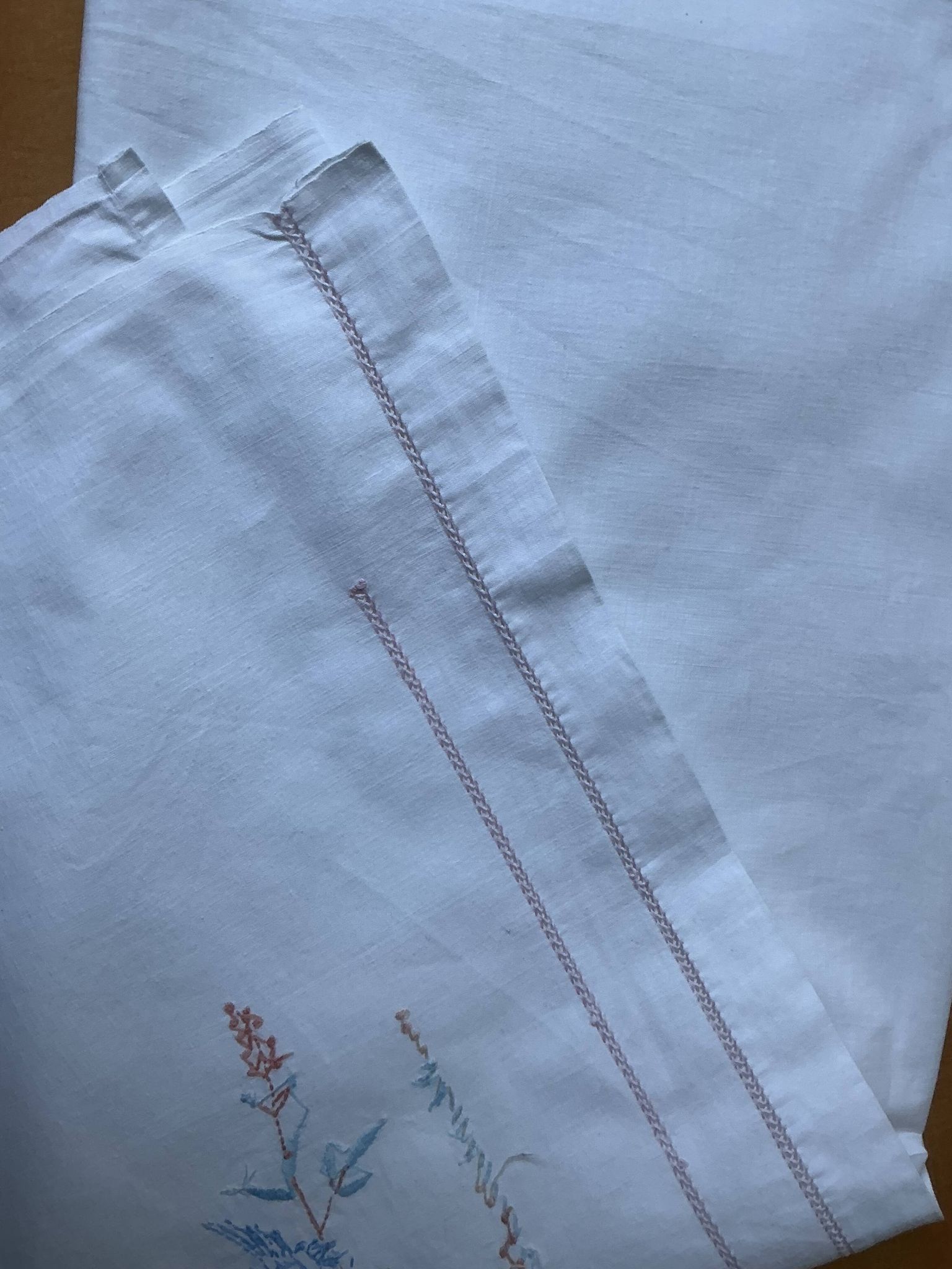 Drap brodé enfant 112 X 78 cm