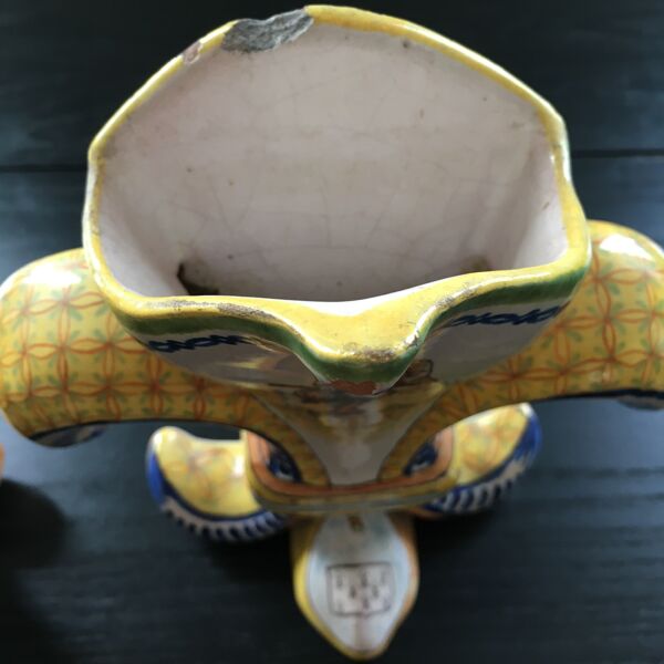 Paire de vases fleurs de lys Henriot Quimper