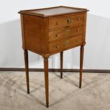 Small Living Room Table in Cherry and Walnut, Louis XVI Period – Late 18th Century