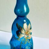 Carafe en verre bleu turc et émaillé, par Théodore Legras, XIXe.
