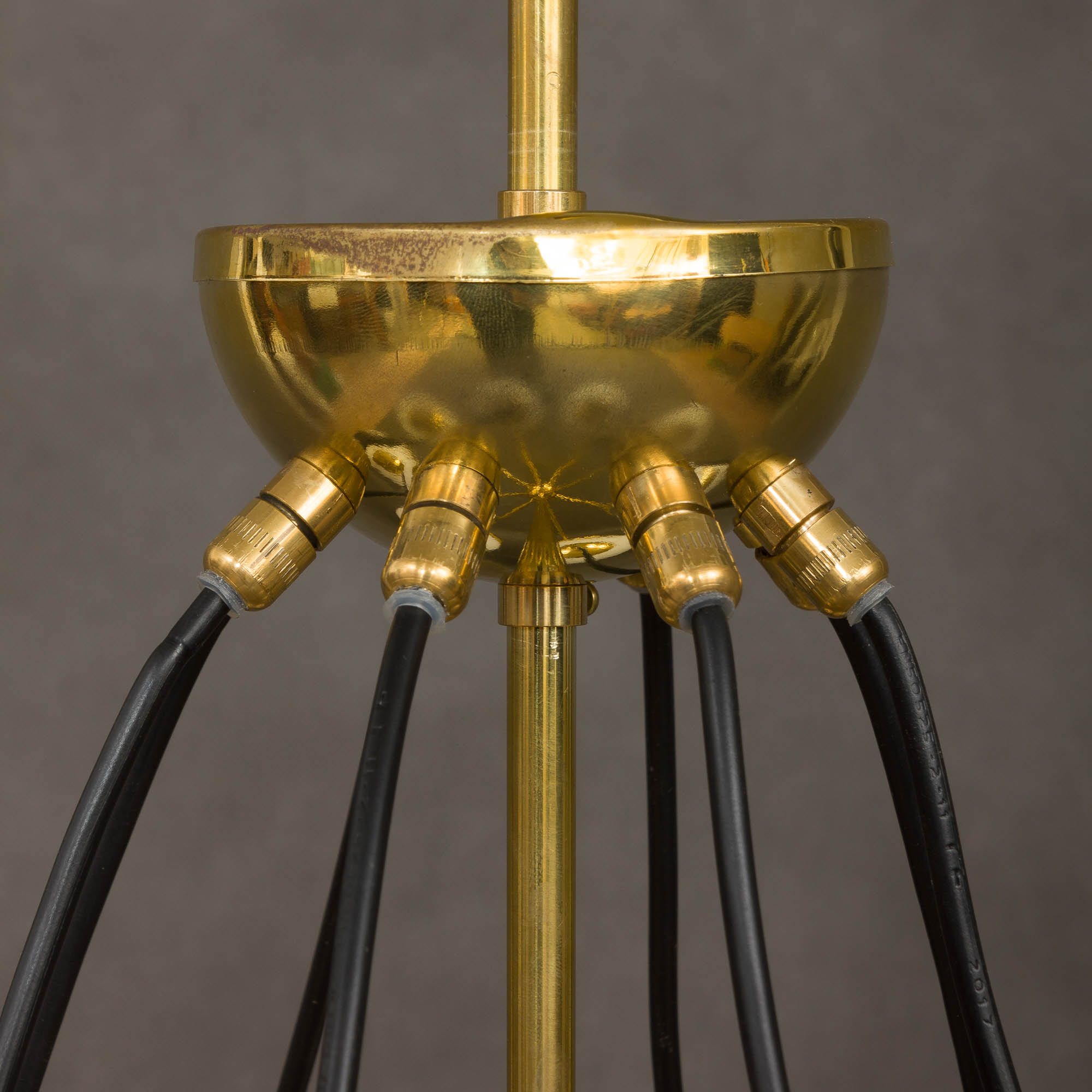 Italian brass chandelier with 8 opaline glass globes