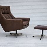 Années 1970, chaise pivotante danoise avec repose-pieds, bon état d'origine, cuir.